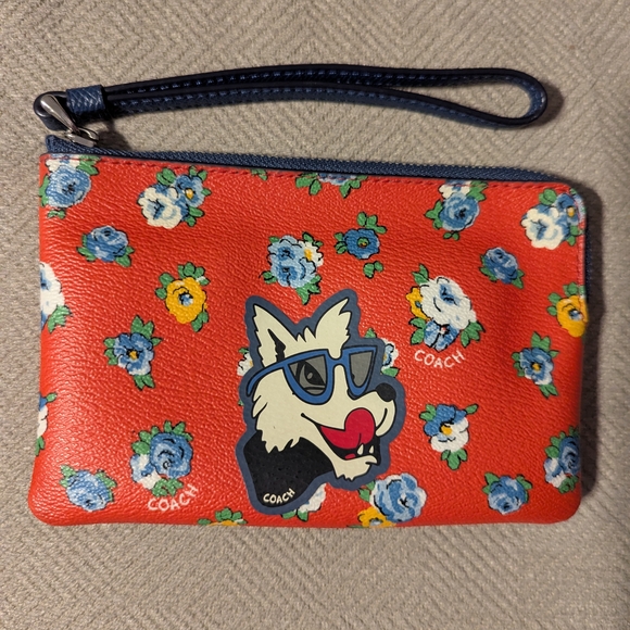 Coach Tea Rose Westie Corner Zip Wristlet - Picture 1 of 9